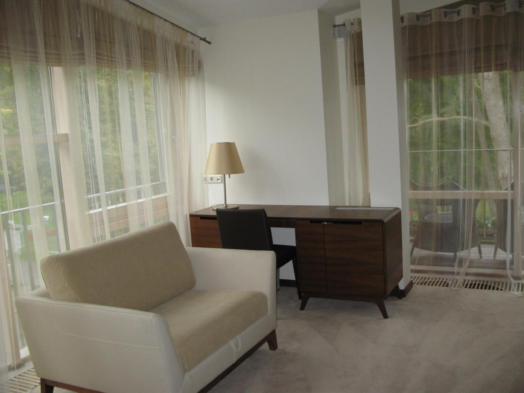 Guest House Astuoni Паланга Экстерьер фото
